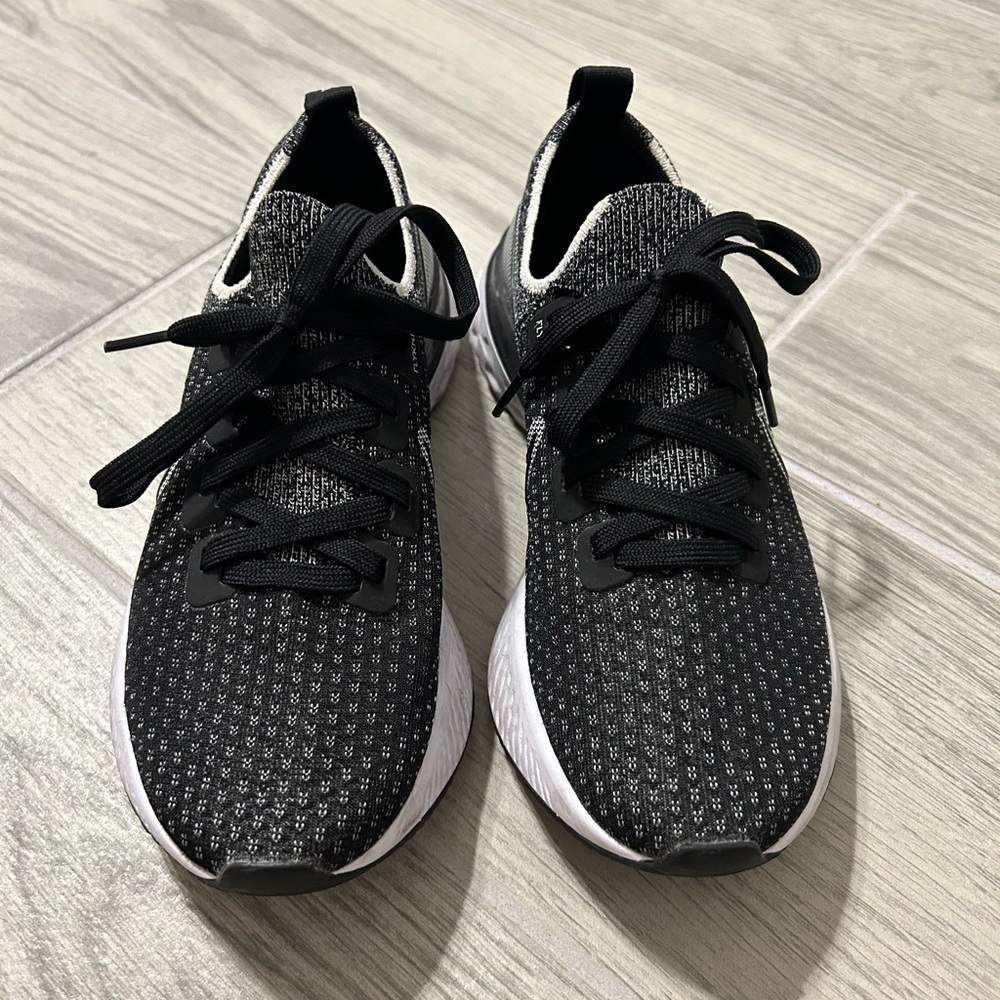 Nike Infinity Reacts - Picture 2 of 10